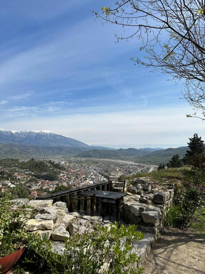 Guest House Iljesa Berat Exterior foto