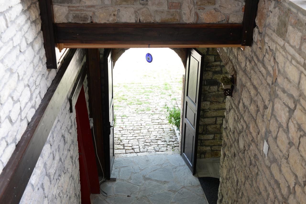 Guest House Iljesa Berat Exterior foto