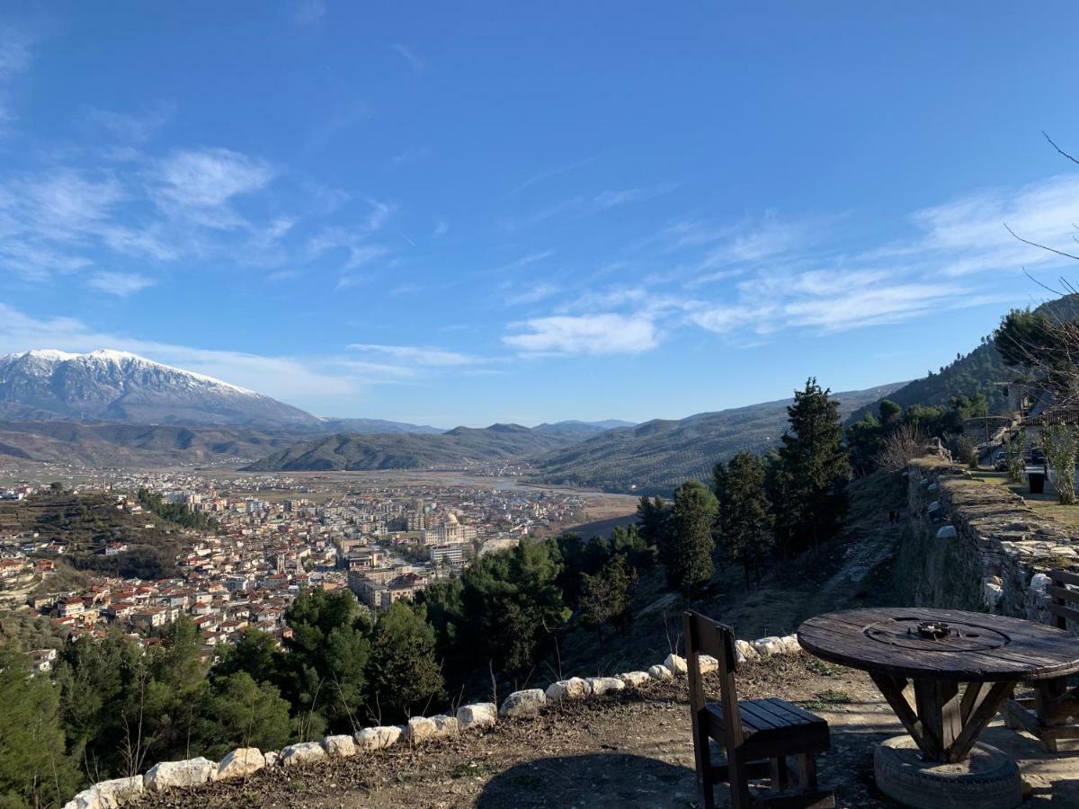 Guest House Iljesa Berat Exterior foto